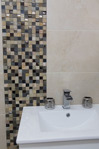 bathroom-cream-mosaic